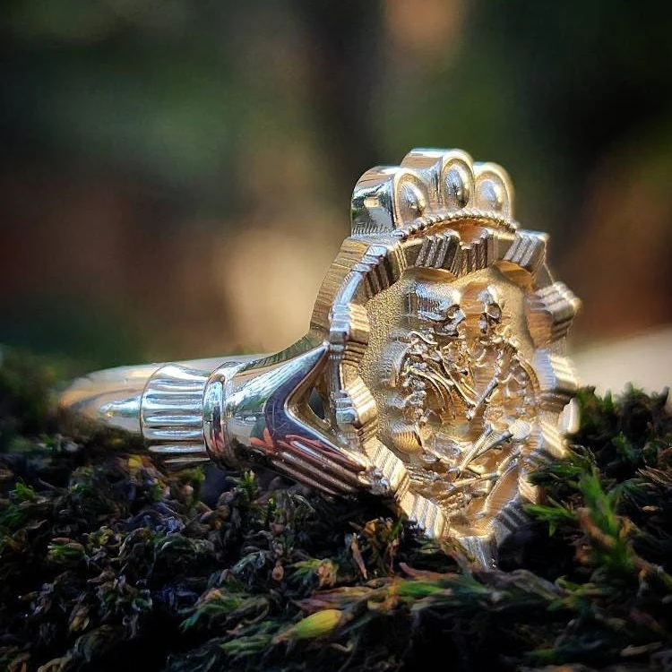 Game of Bones - Lovers of Valdaro Claddagh Fede Victorian Inspired Memento Mori Skeleton Ring with Crown and Hands - Spooky Drawlloween - Image 5