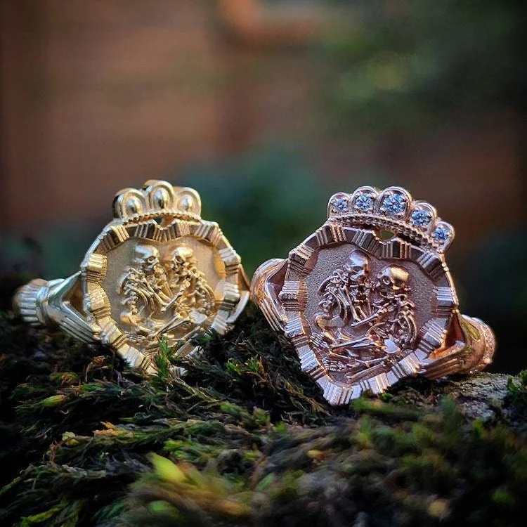 Game of Bones - Lovers of Valdaro Claddagh Fede Victorian Inspired Memento Mori Skeleton Ring with Crown and Hands - Spooky Drawlloween - Image 8