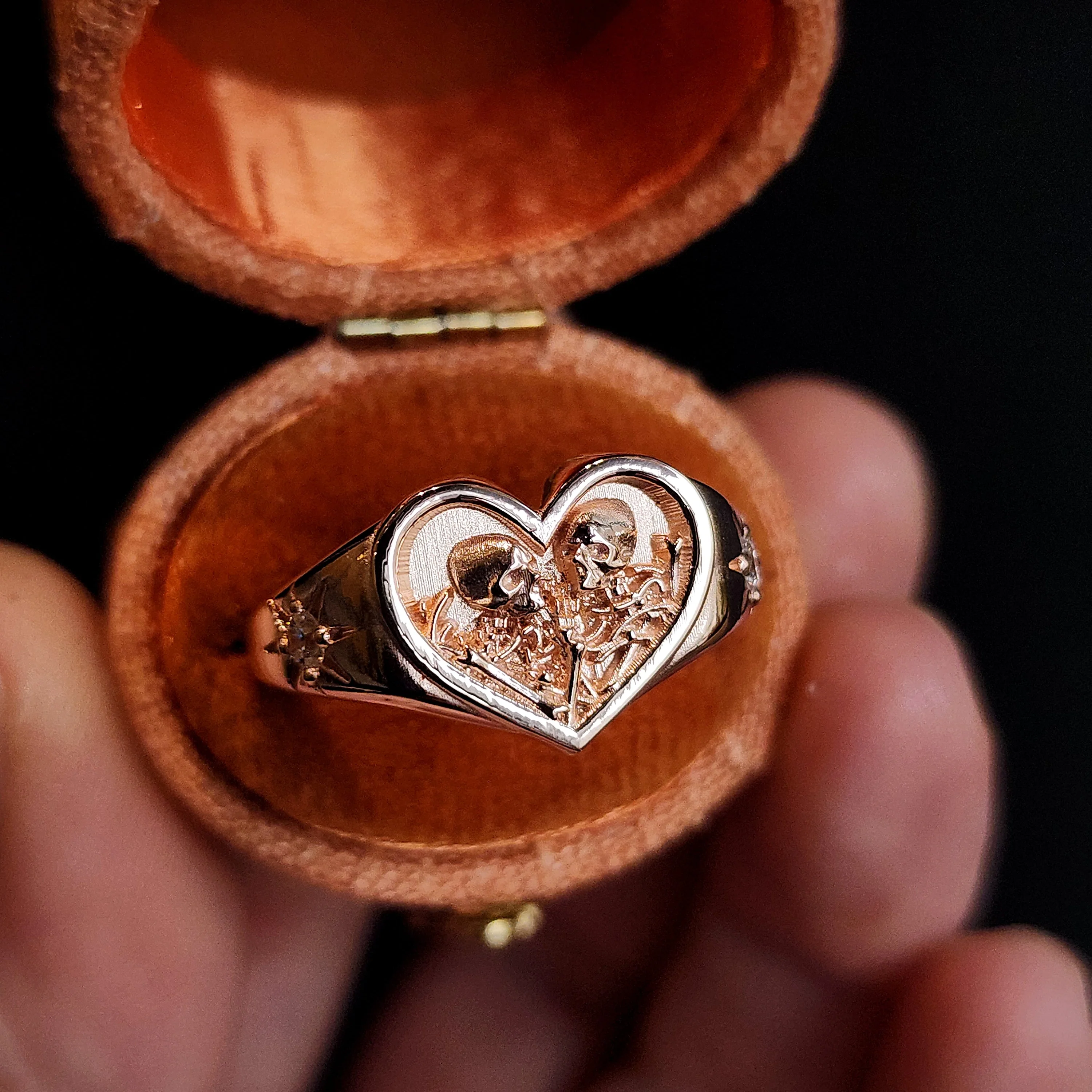 Ready to Ship Size 8-10 - 14k Rose Gold Heart Signet Ring The Lovers Skeleton Final Embrace - Gothic Romantic Engagement Ring with Diamonds - Image 4